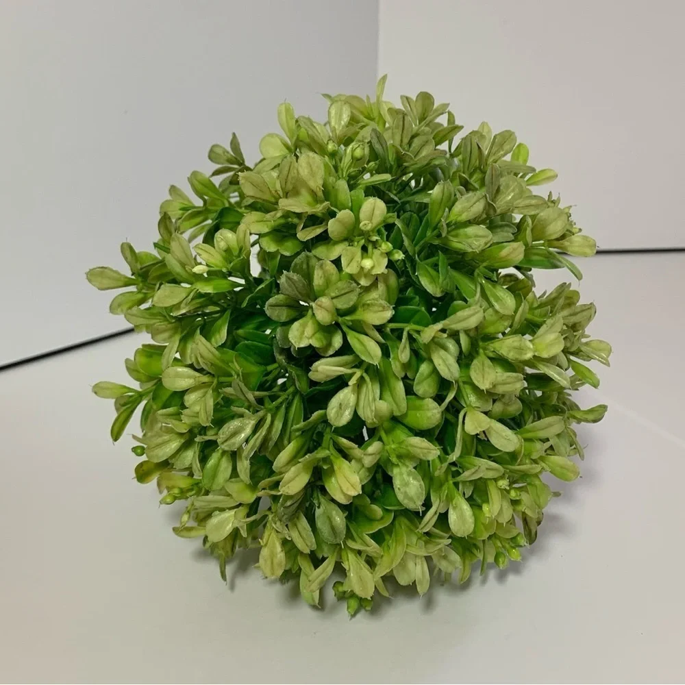 Artificial Topiary Bal Lifelike Boxwood Plant